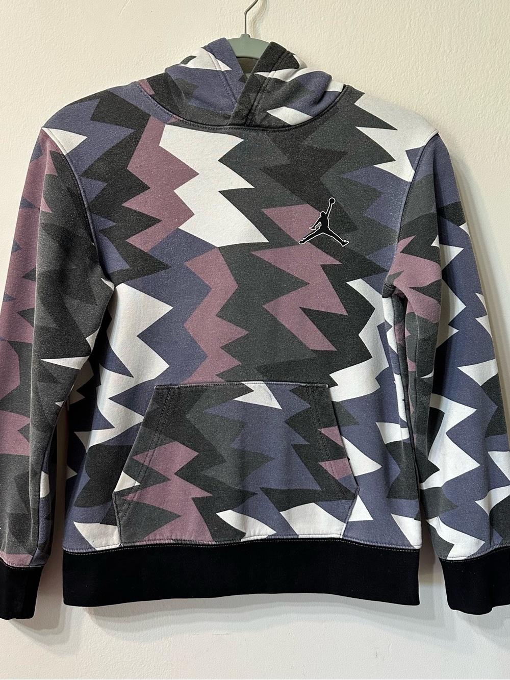 Jordan Boys Pullover Hoodie Geometric Fleece M 10-12 Black White Purple Gray